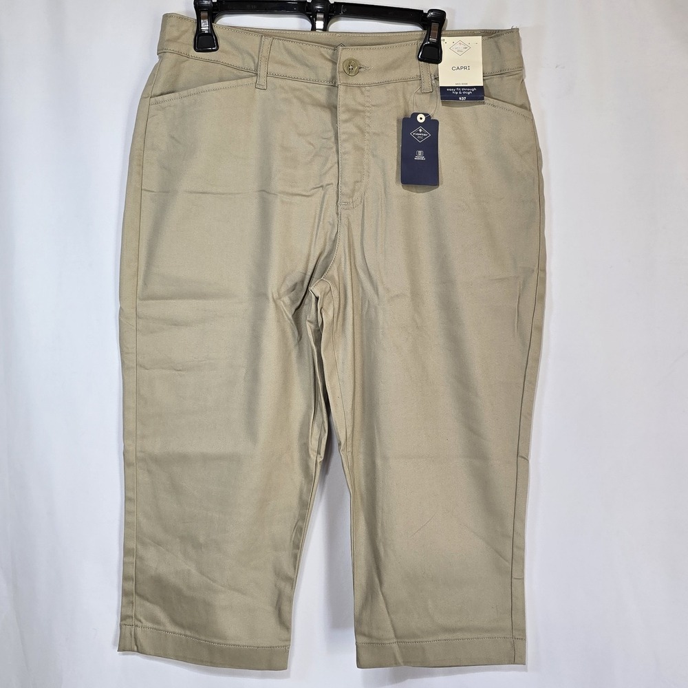 St. John's Bay Secretly Slender Capri Pants Size 10 Biscotti Tan Mid Rise NWT